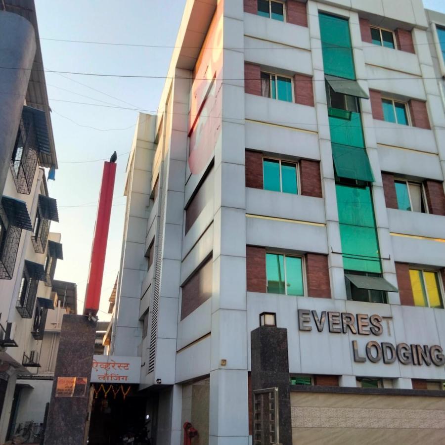 Hotel Everest Lodging Navi Mumbai Kültér fotó