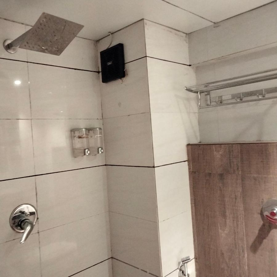 Hotel Everest Lodging Navi Mumbai Kültér fotó