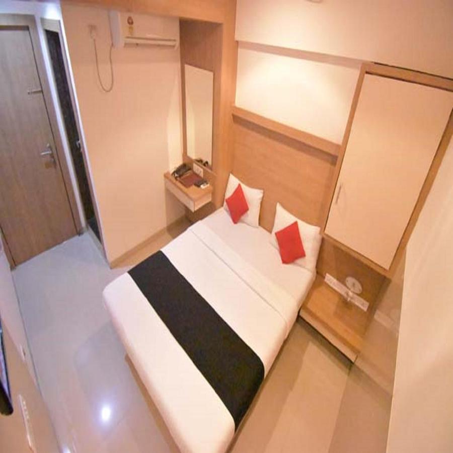 Hotel Everest Lodging Navi Mumbai Kültér fotó